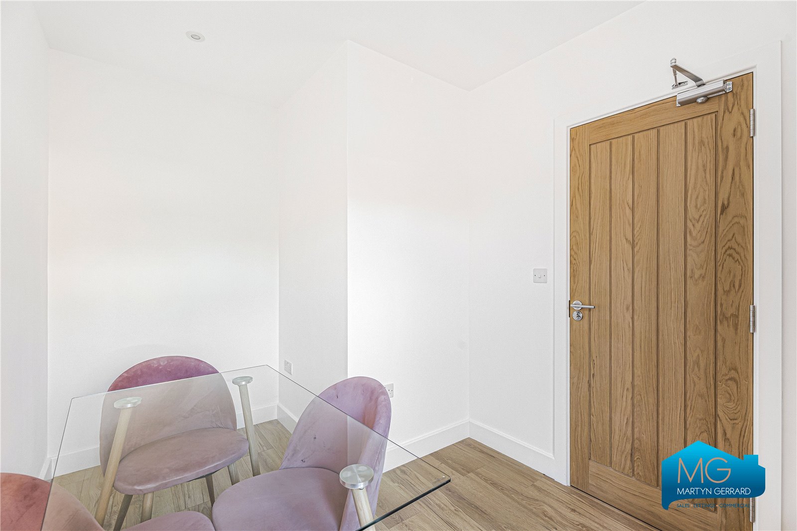 6 bedroom Semi-Detached House to rent - Martyn Gerrard