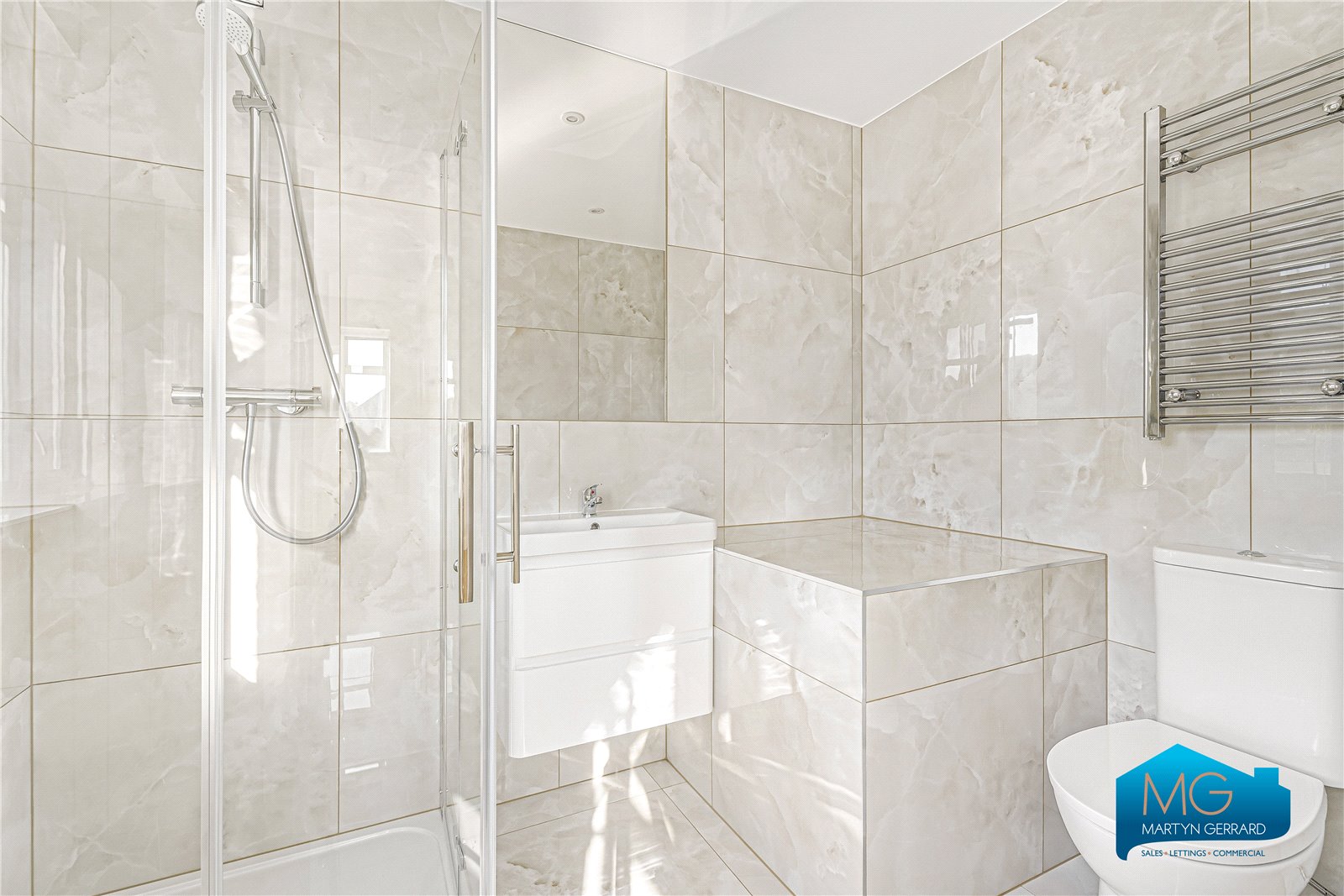 6 bedroom Semi-Detached House to rent - Martyn Gerrard