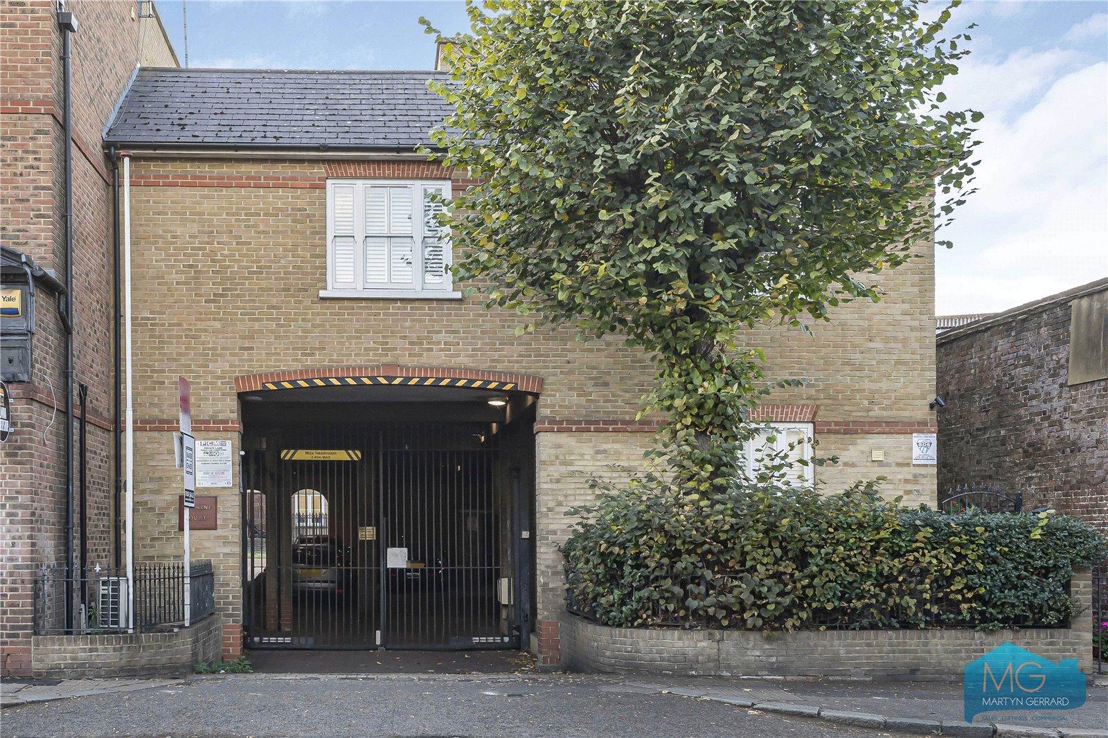 2 bedroom Apartment for sale - Martyn Gerrard