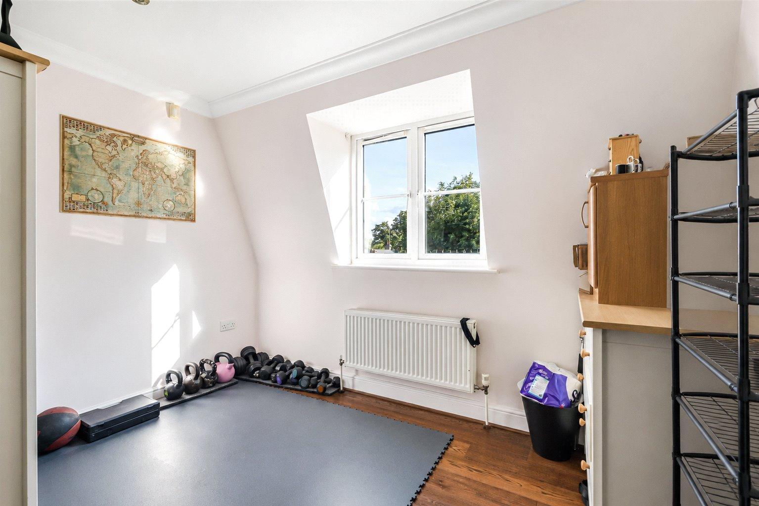 2 bedroom Apartment for sale - Martyn Gerrard