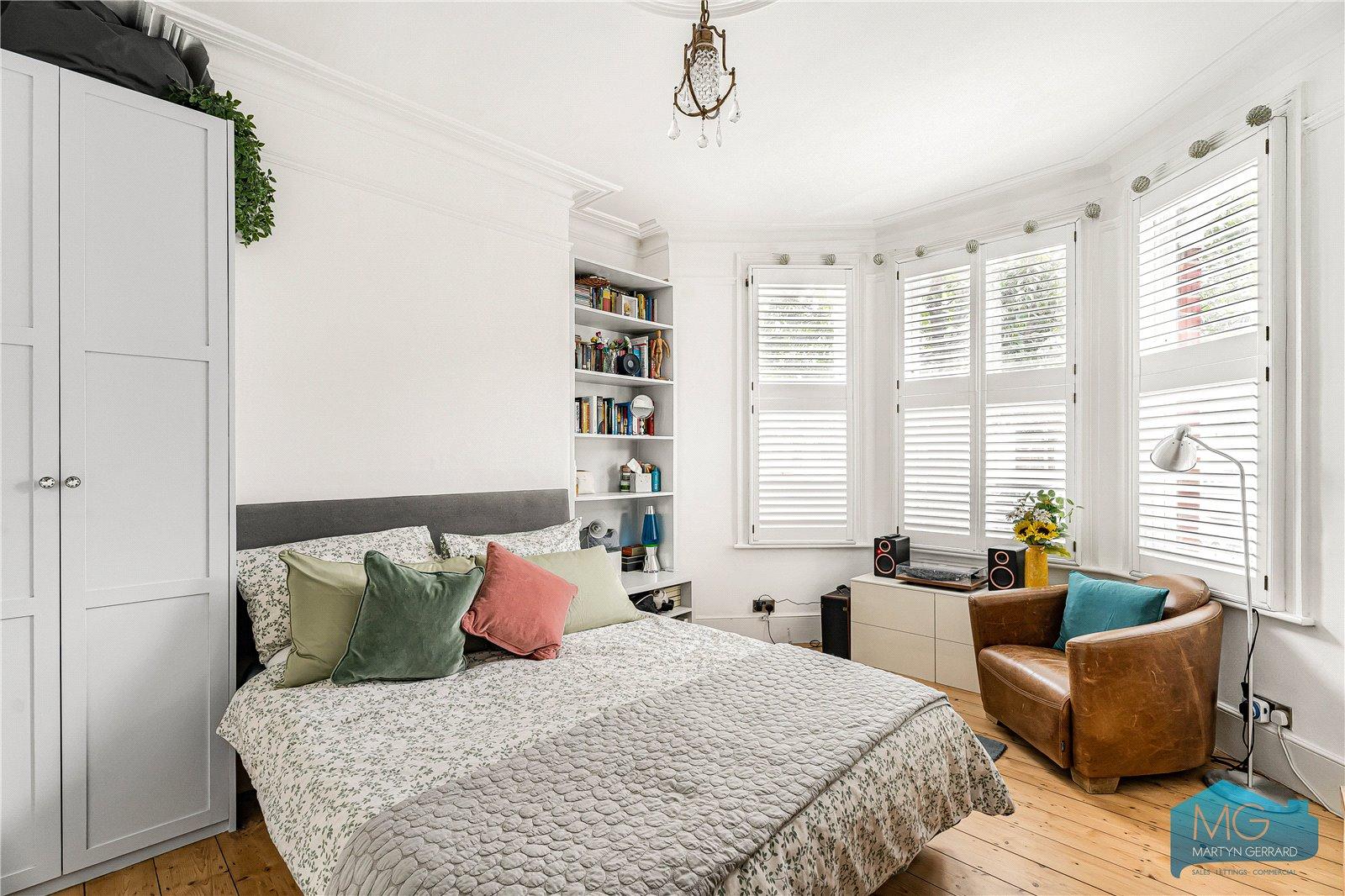 2 bedroom Apartment for sale - Martyn Gerrard