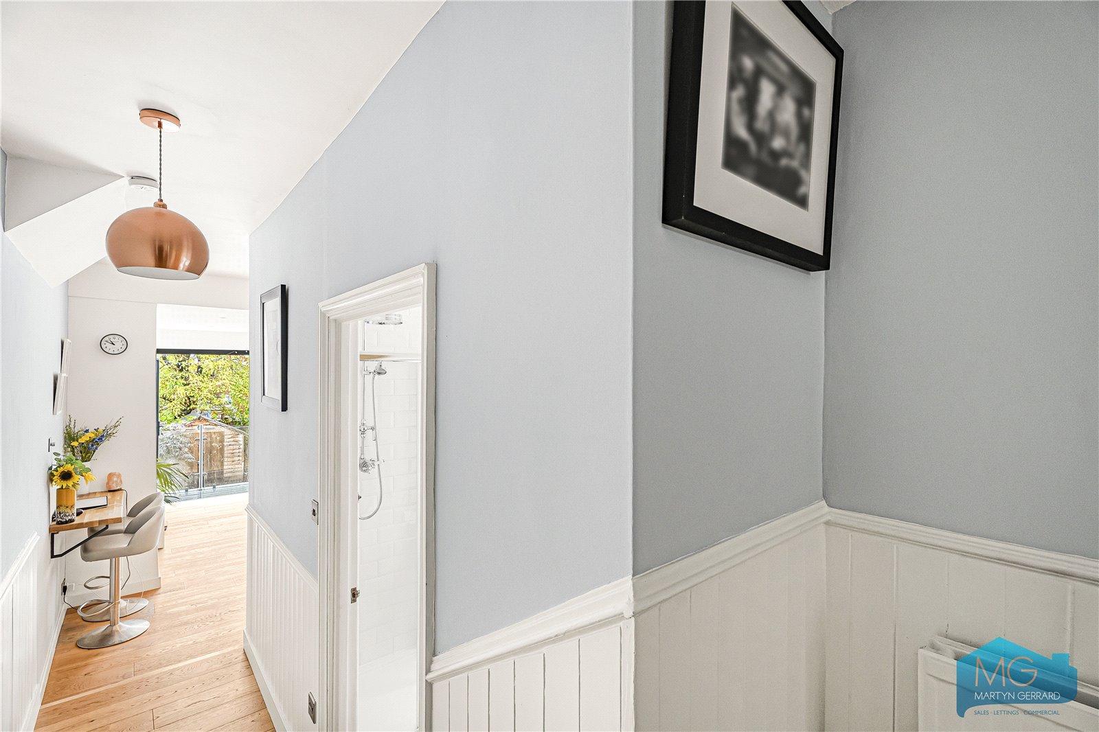2 bedroom Apartment for sale - Martyn Gerrard