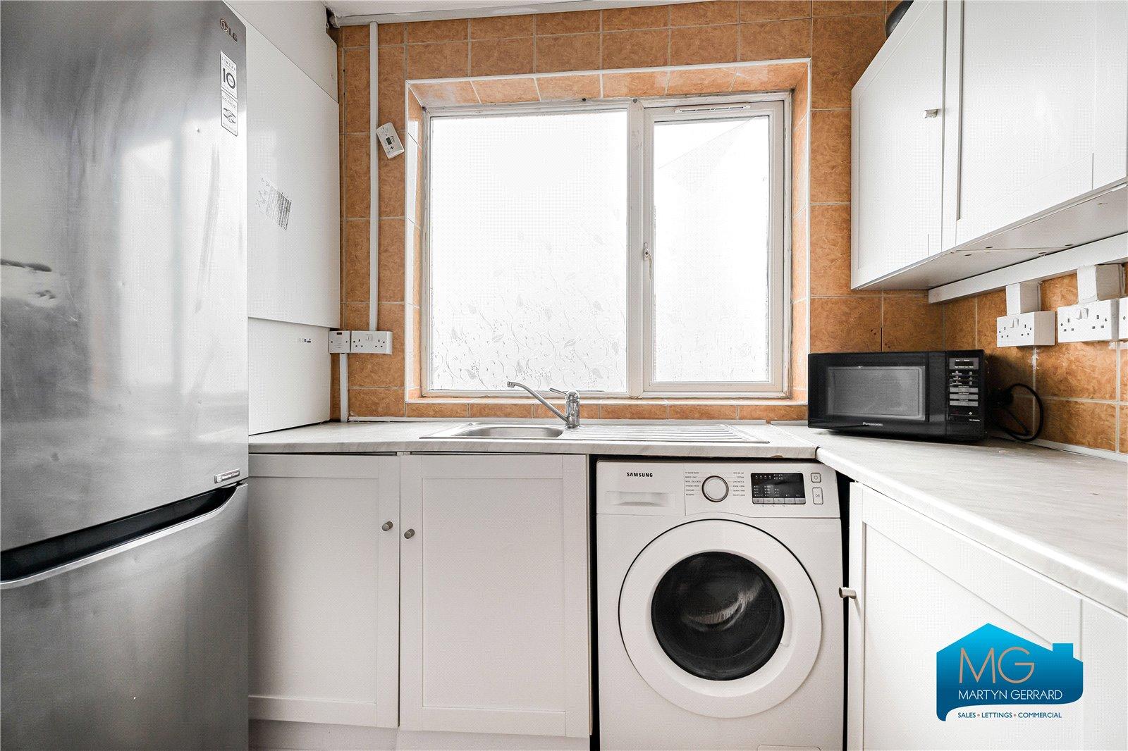 3 bedroom Maisonette to rent - Martyn Gerrard