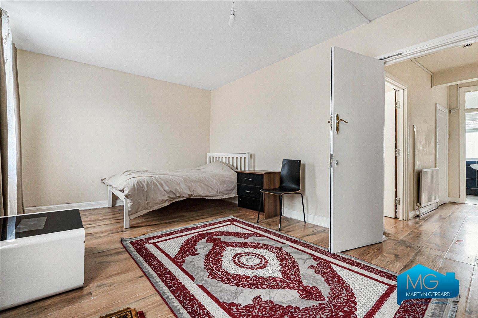 3 bedroom Maisonette to rent - Martyn Gerrard