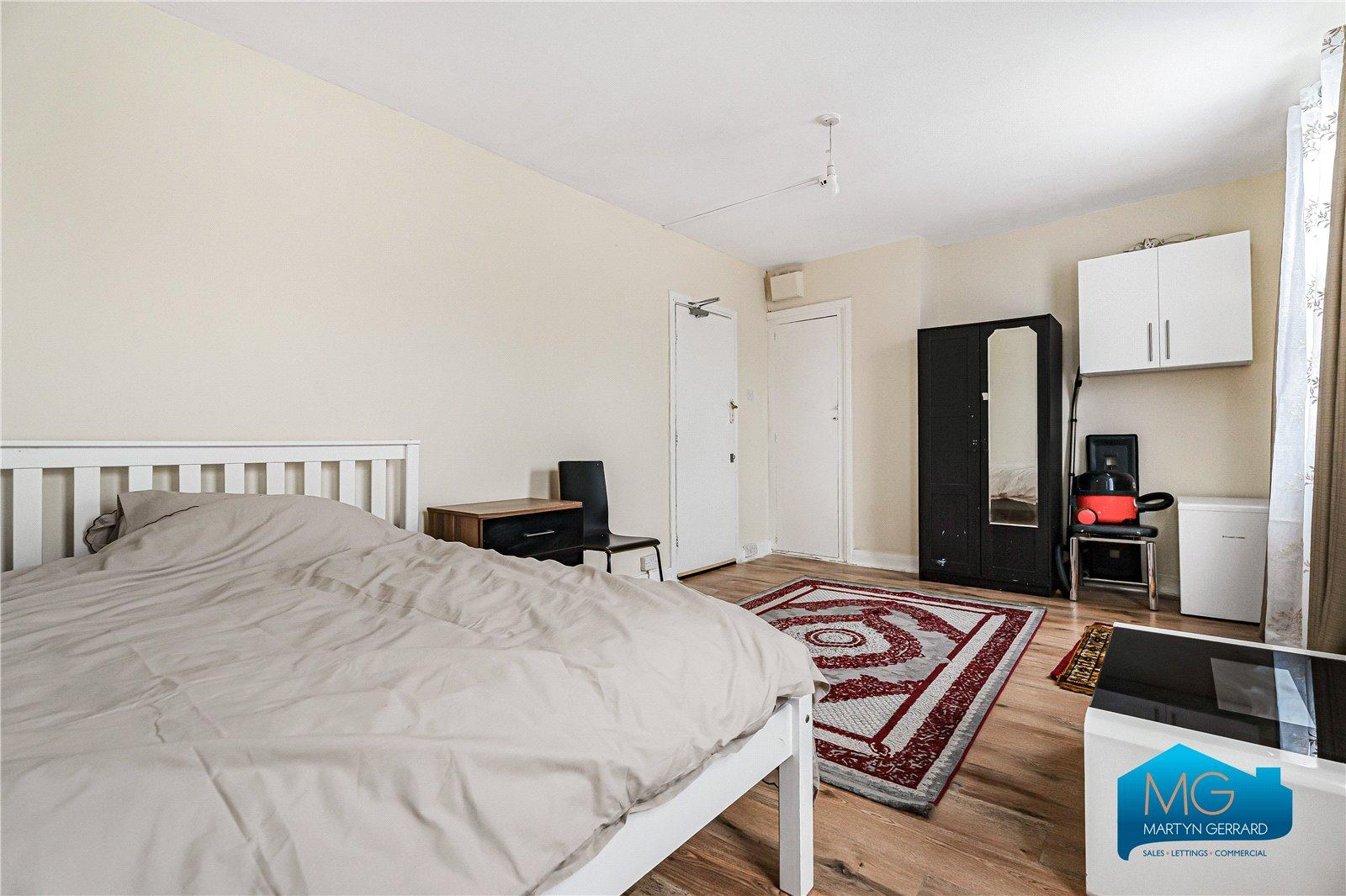 3 bedroom Maisonette to rent - Martyn Gerrard