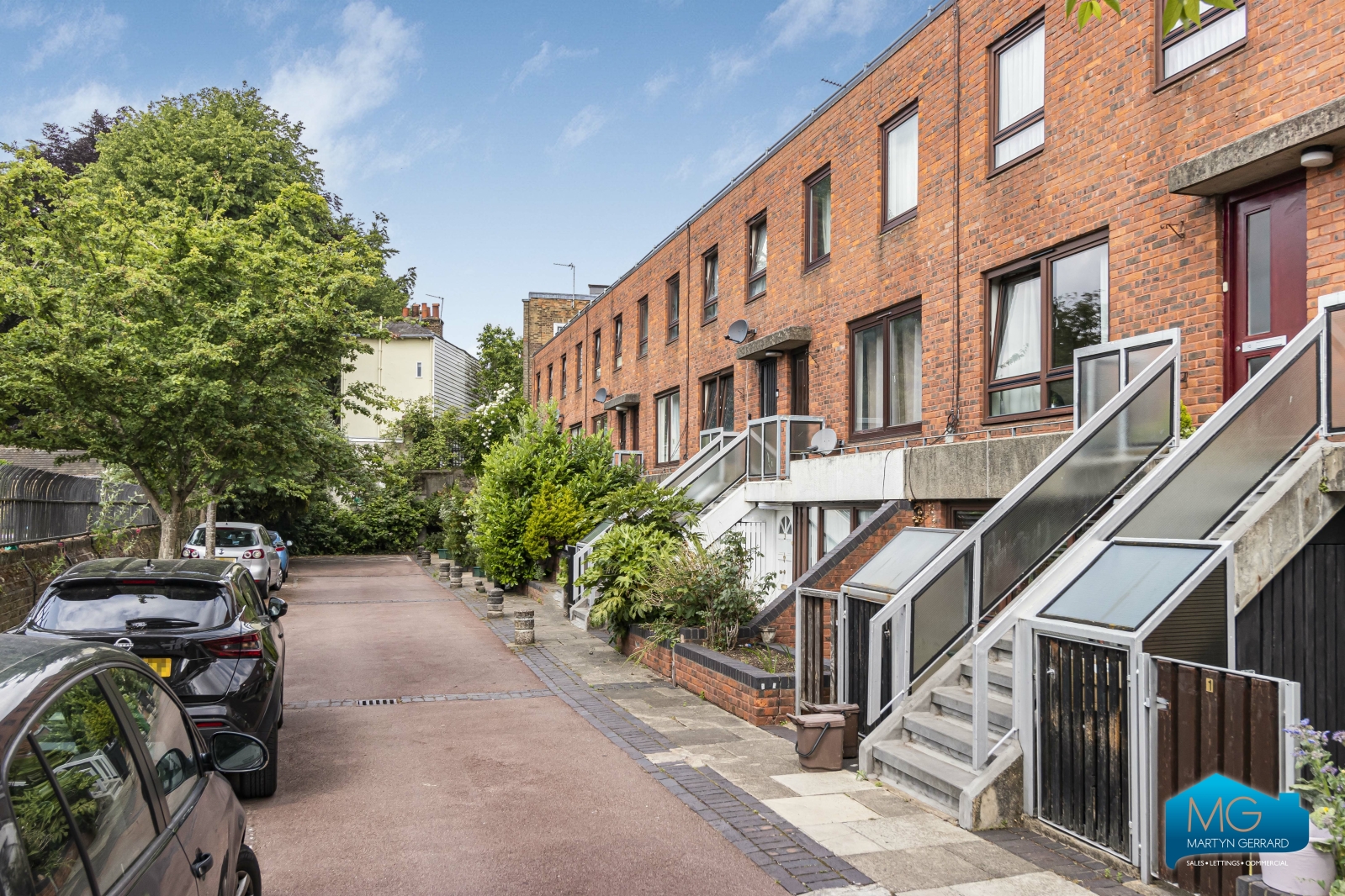 1 bedroom Ground Floor Flat to rent - Martyn Gerrard