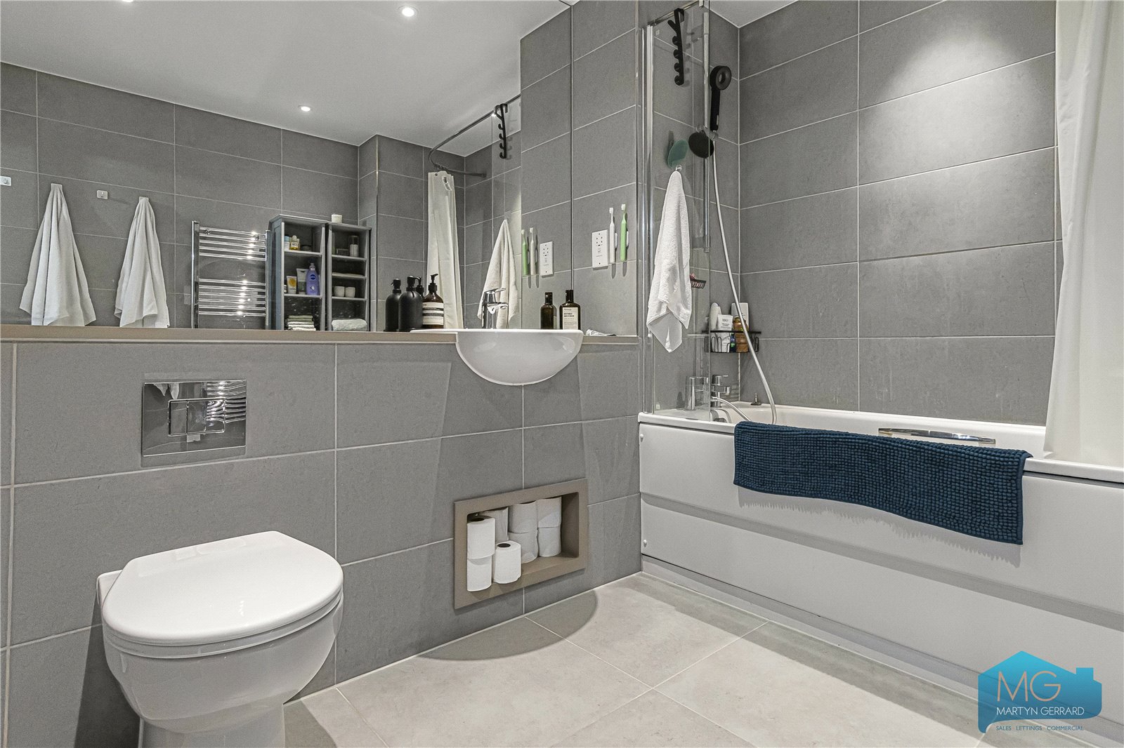 1 bedroom Apartment for sale - Martyn Gerrard