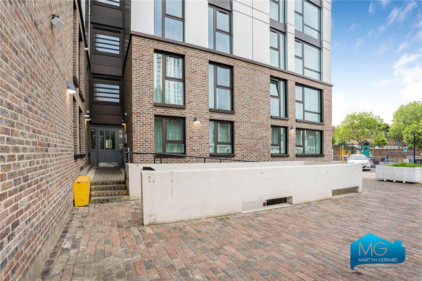 3 bedroom Apartment to rent - Martyn Gerrard