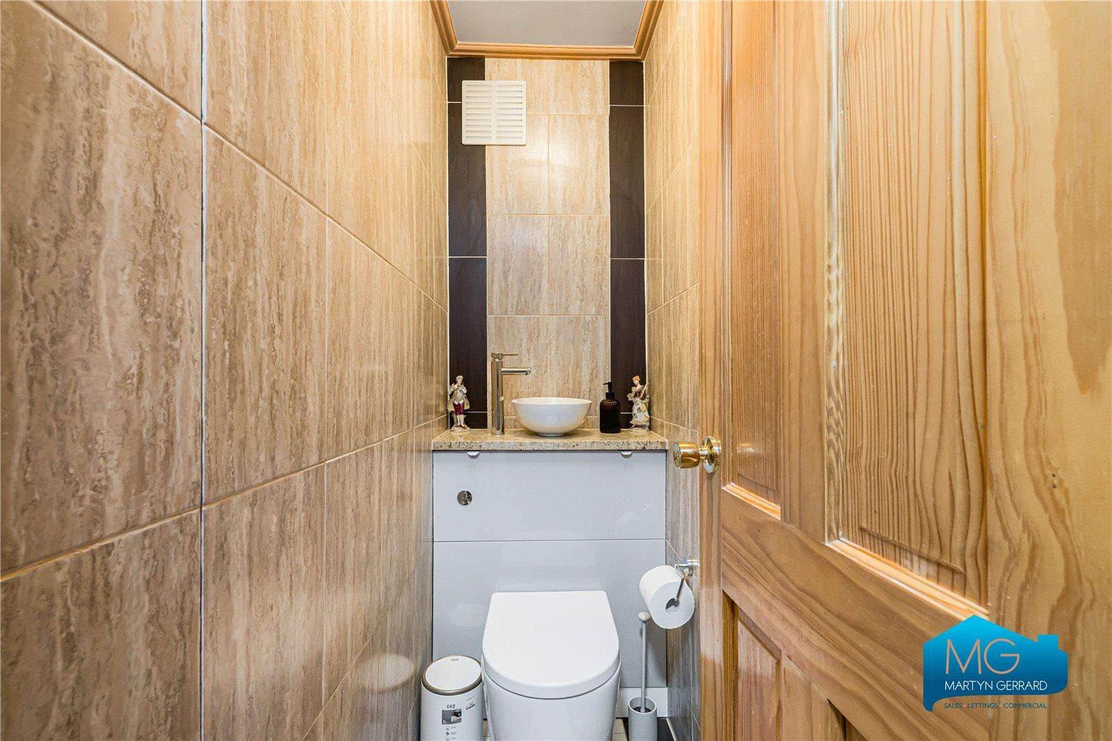 3 bedroom Apartment to rent - Martyn Gerrard