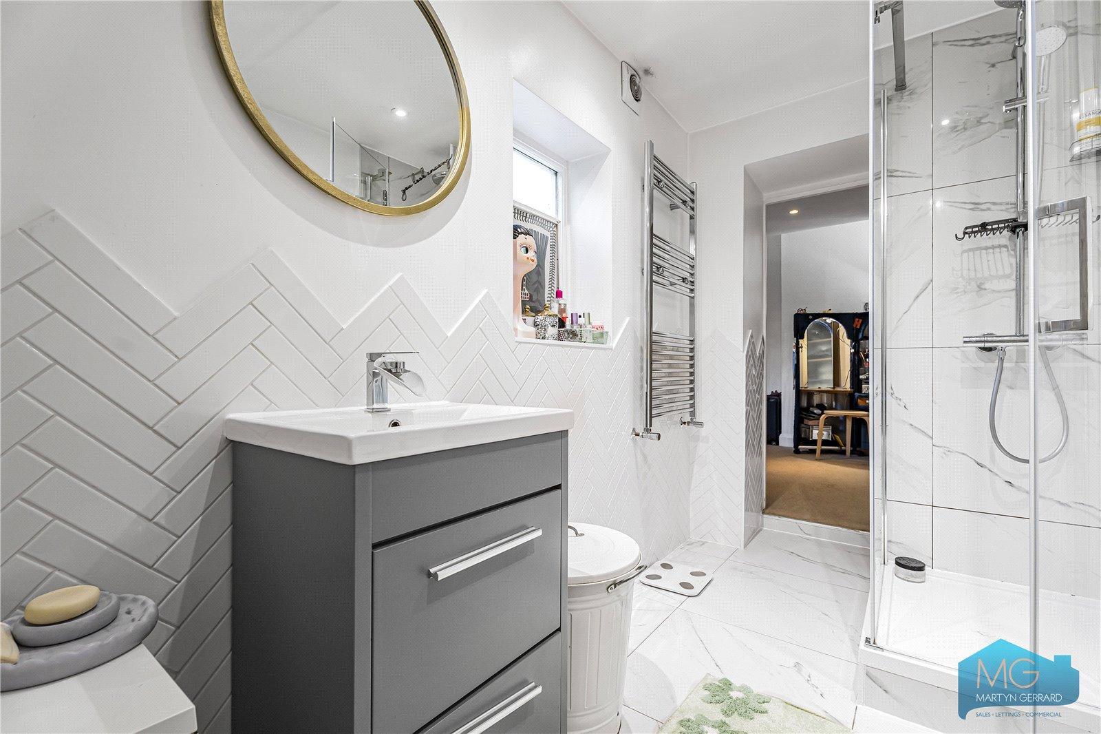 2 bedroom Apartment for sale - Martyn Gerrard