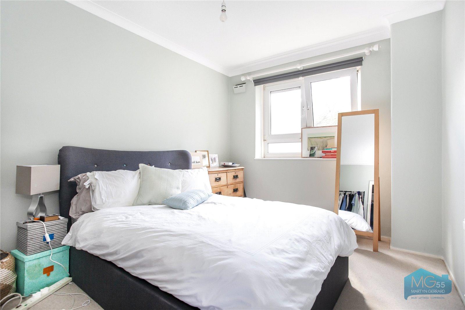 1 bedroom Apartment to rent - Martyn Gerrard