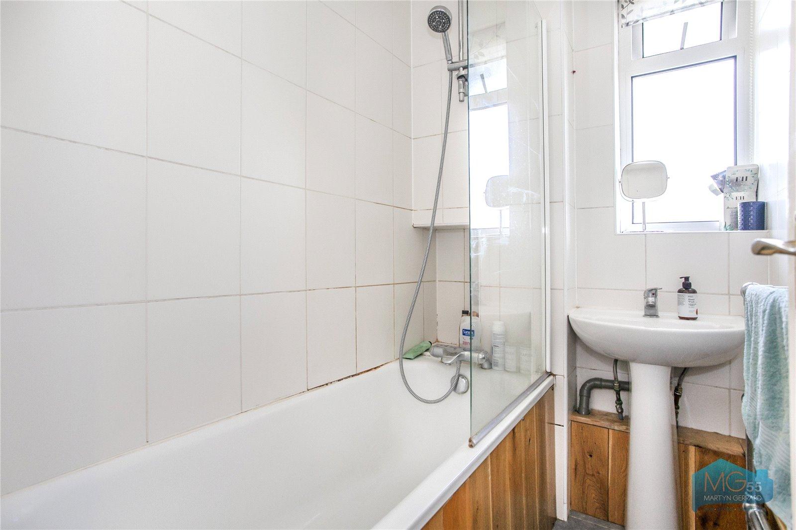 1 bedroom Apartment to rent - Martyn Gerrard