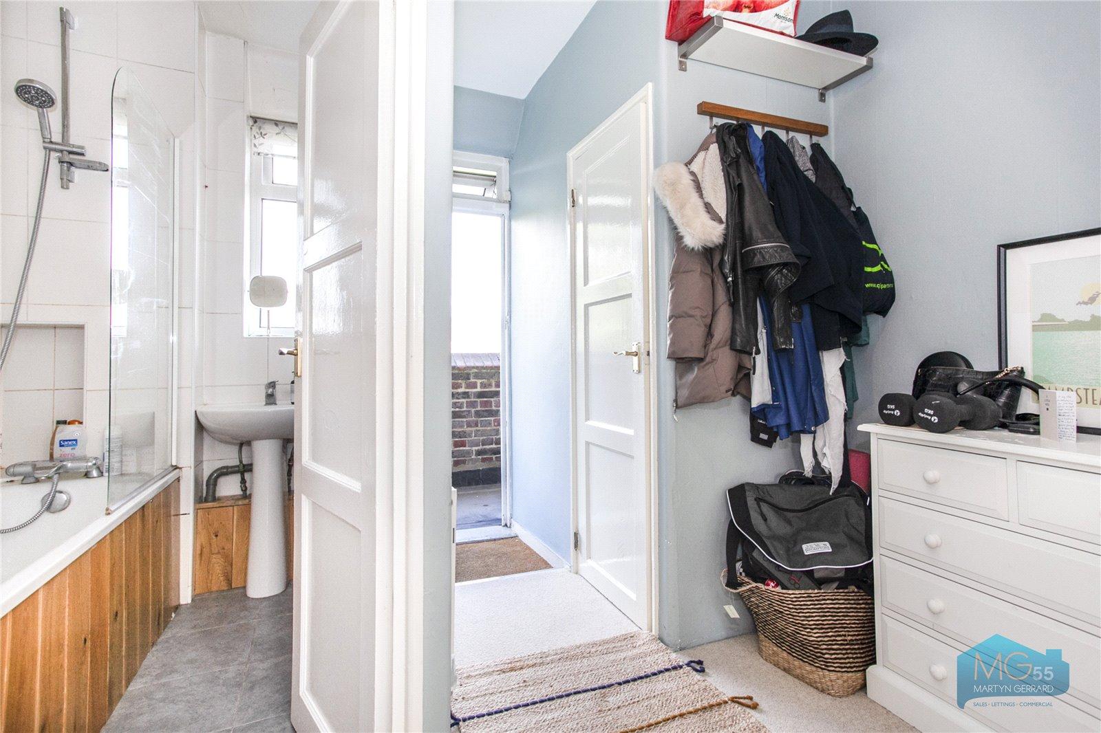 1 bedroom Apartment to rent - Martyn Gerrard