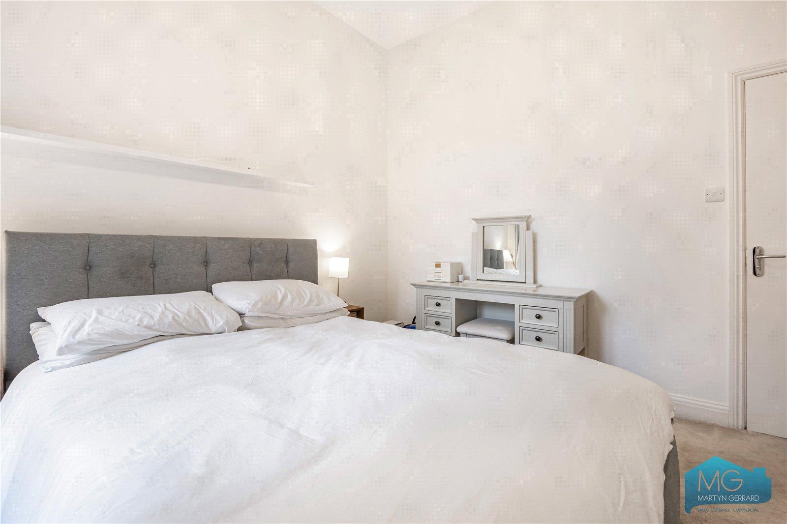 3 bedroom Apartment for sale - Martyn Gerrard