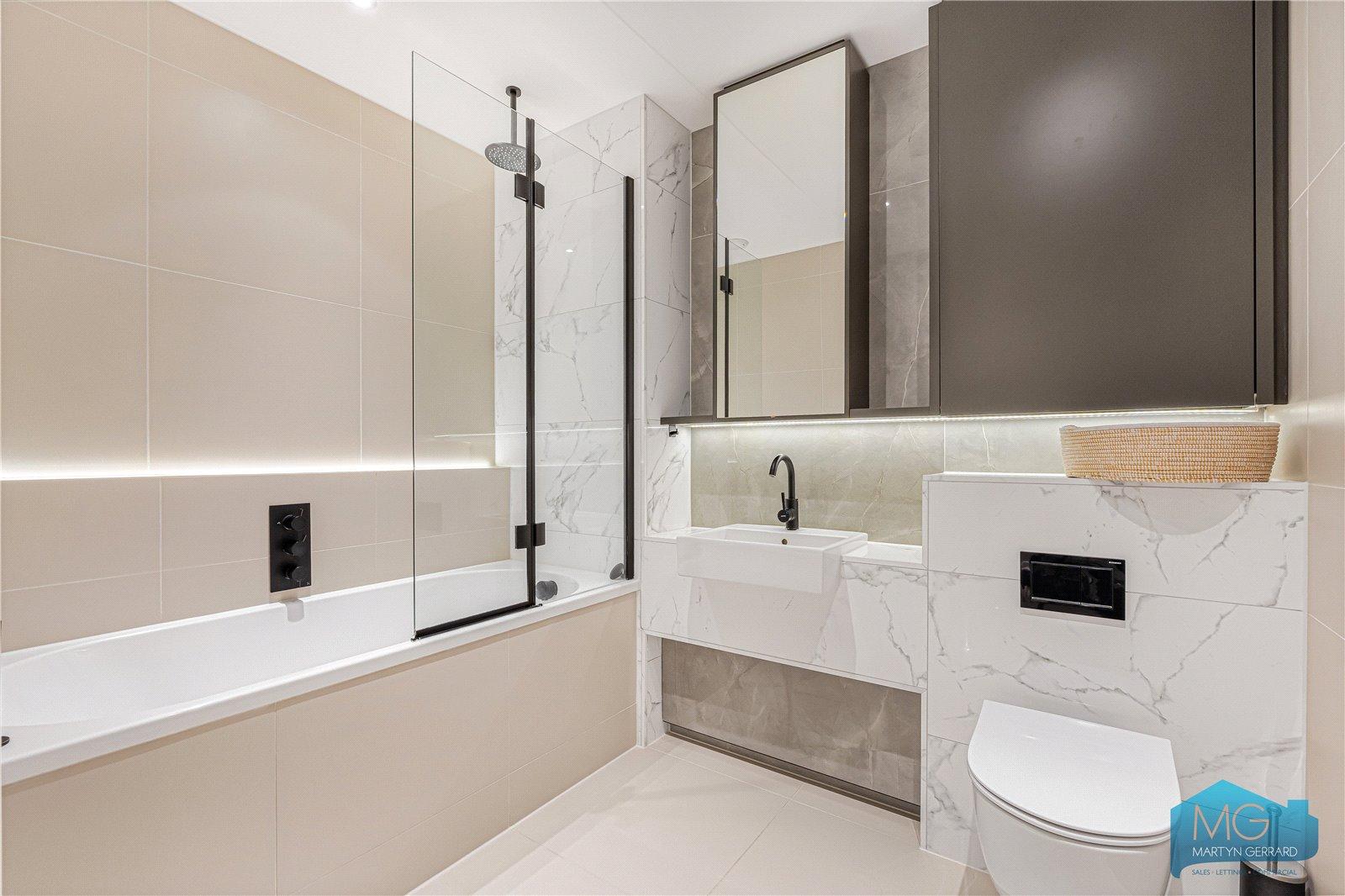 2 bedroom Apartment for sale - Martyn Gerrard
