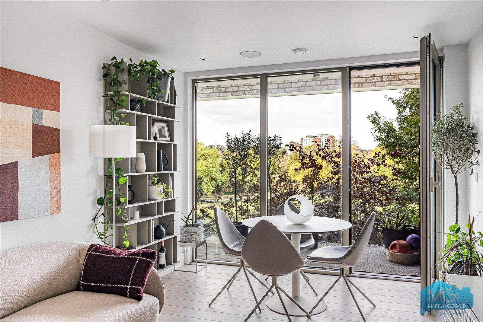 2 bedroom Apartment for sale - Martyn Gerrard