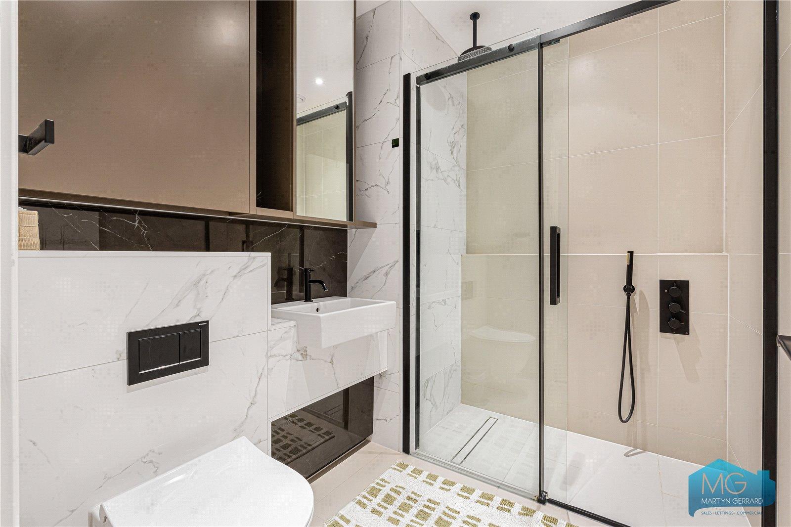 2 bedroom Apartment for sale - Martyn Gerrard