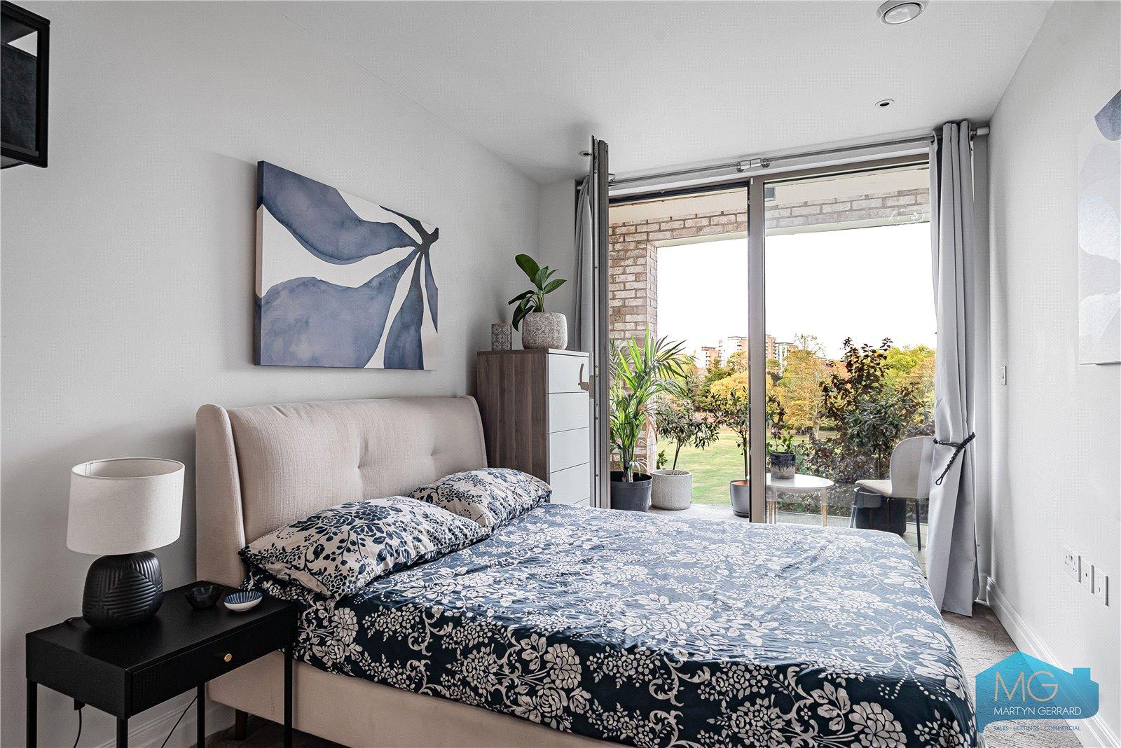 2 bedroom Apartment for sale - Martyn Gerrard