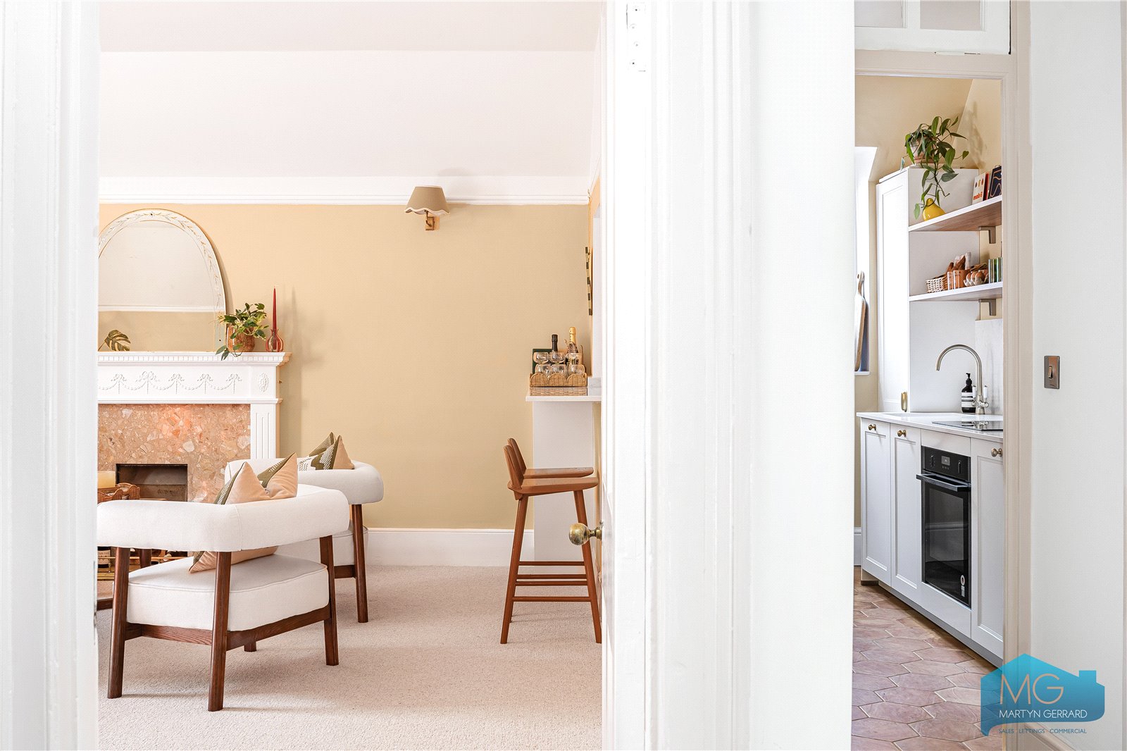 2 bedroom Apartment for sale - Martyn Gerrard