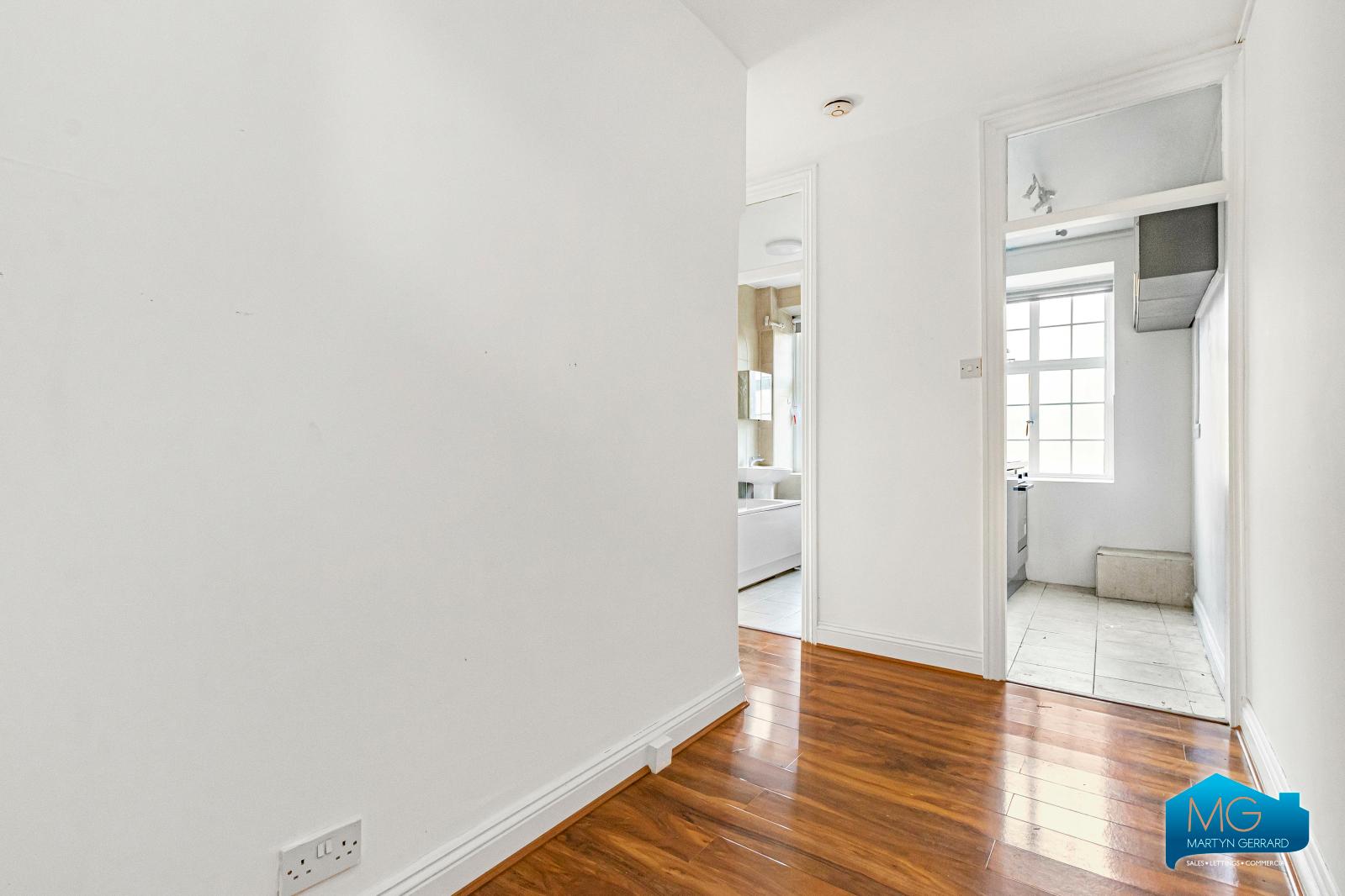 1 bedroom Ground Floor Flat to rent - Martyn Gerrard