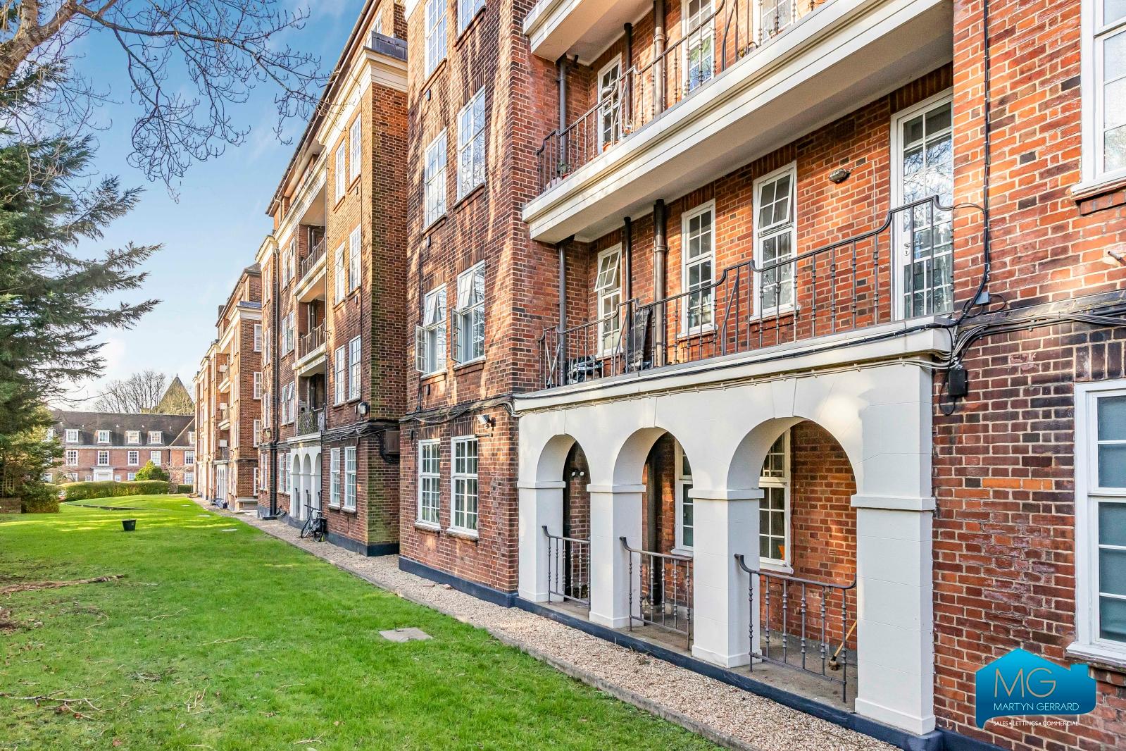 1 bedroom Ground Floor Flat to rent - Martyn Gerrard