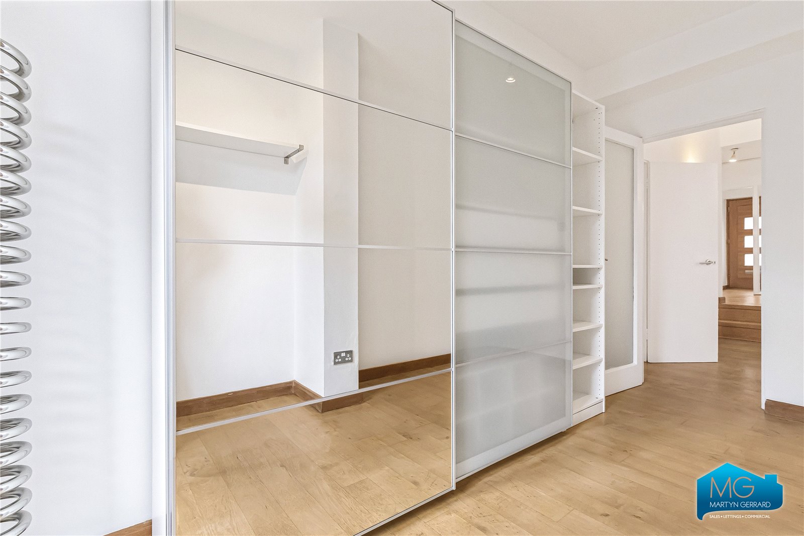 3 bedroom Apartment to rent - Martyn Gerrard