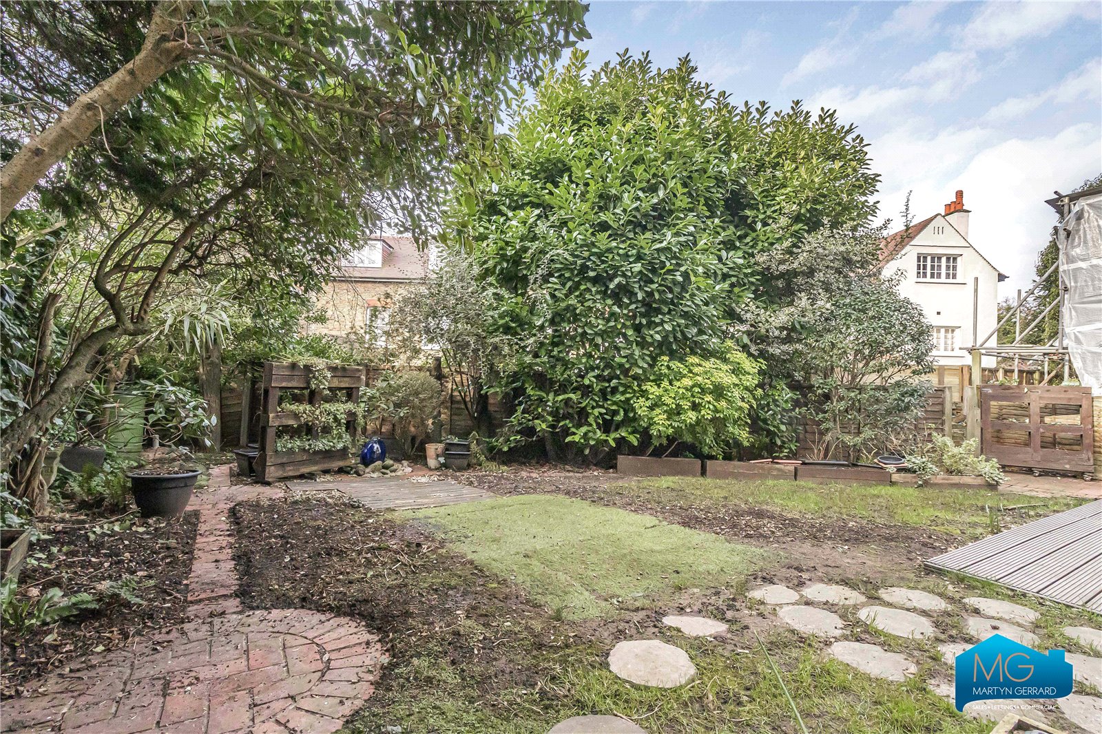 3 bedroom Apartment to rent - Martyn Gerrard