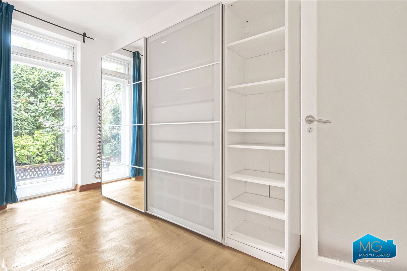 3 bedroom Apartment to rent - Martyn Gerrard