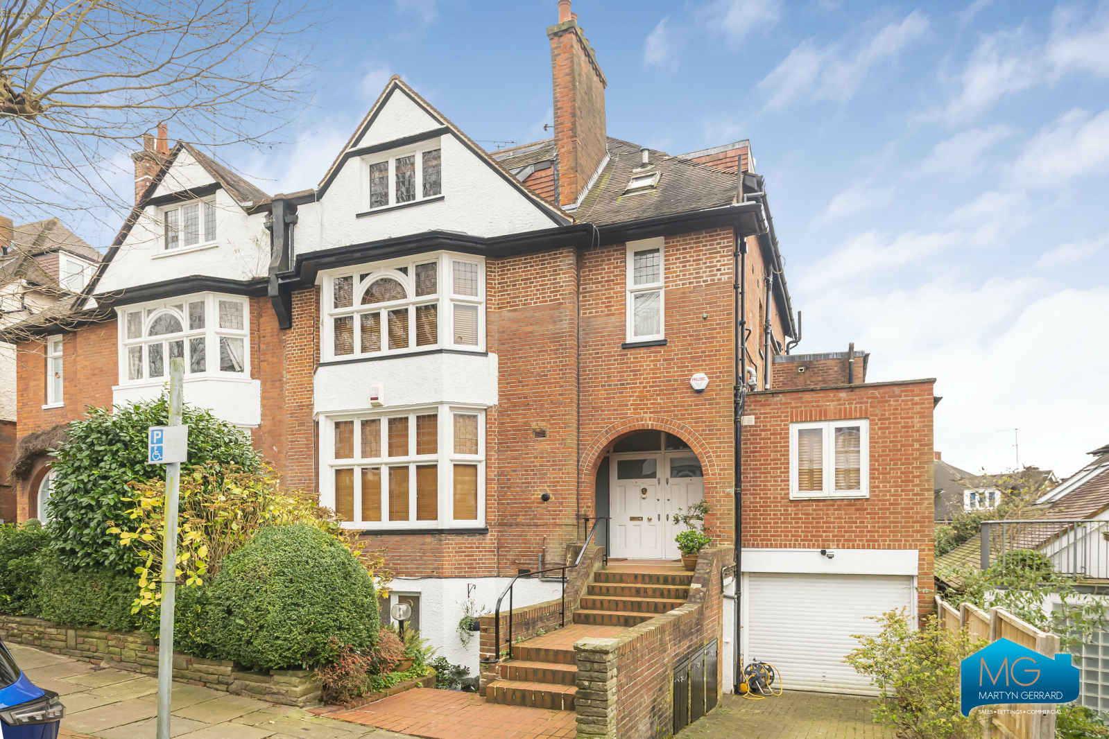 3 bedroom Apartment to rent - Martyn Gerrard