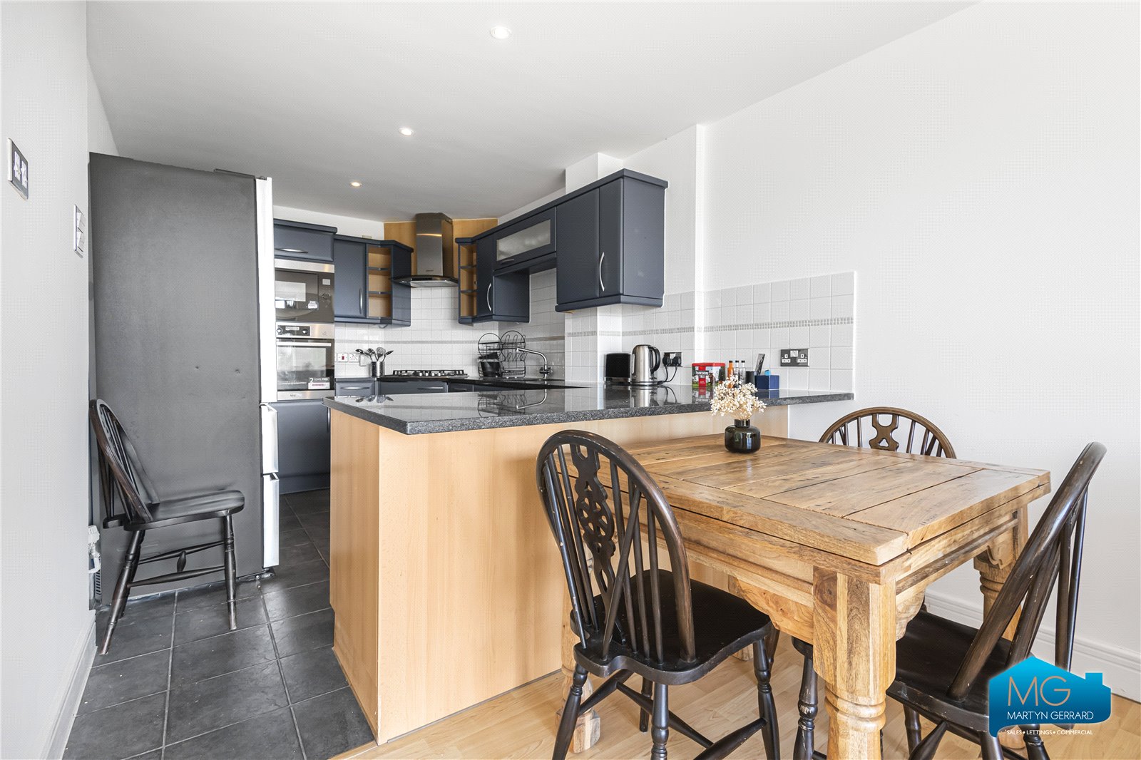 3 bedroom Terraced House to rent - Martyn Gerrard