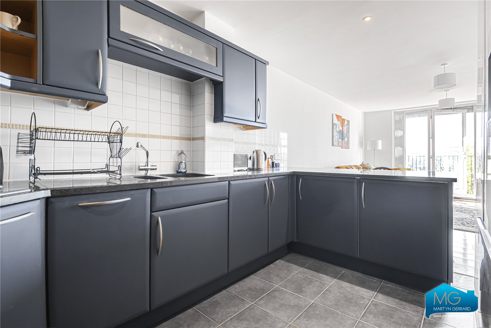 3 bedroom Terraced House to rent - Martyn Gerrard