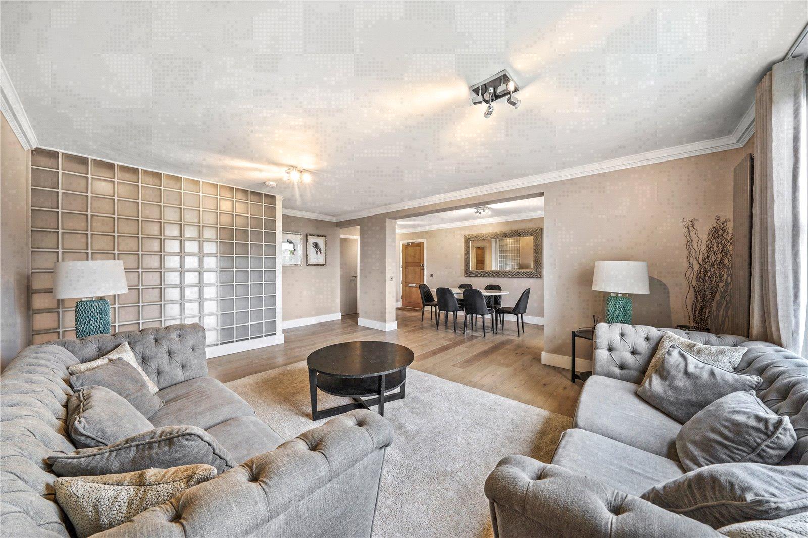 3 bedroom Apartment to rent - Martyn Gerrard