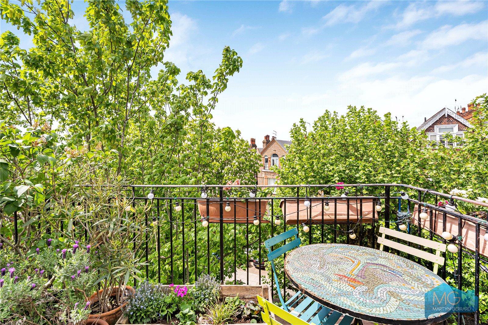 4 bedroom Penthouse for sale - Martyn Gerrard