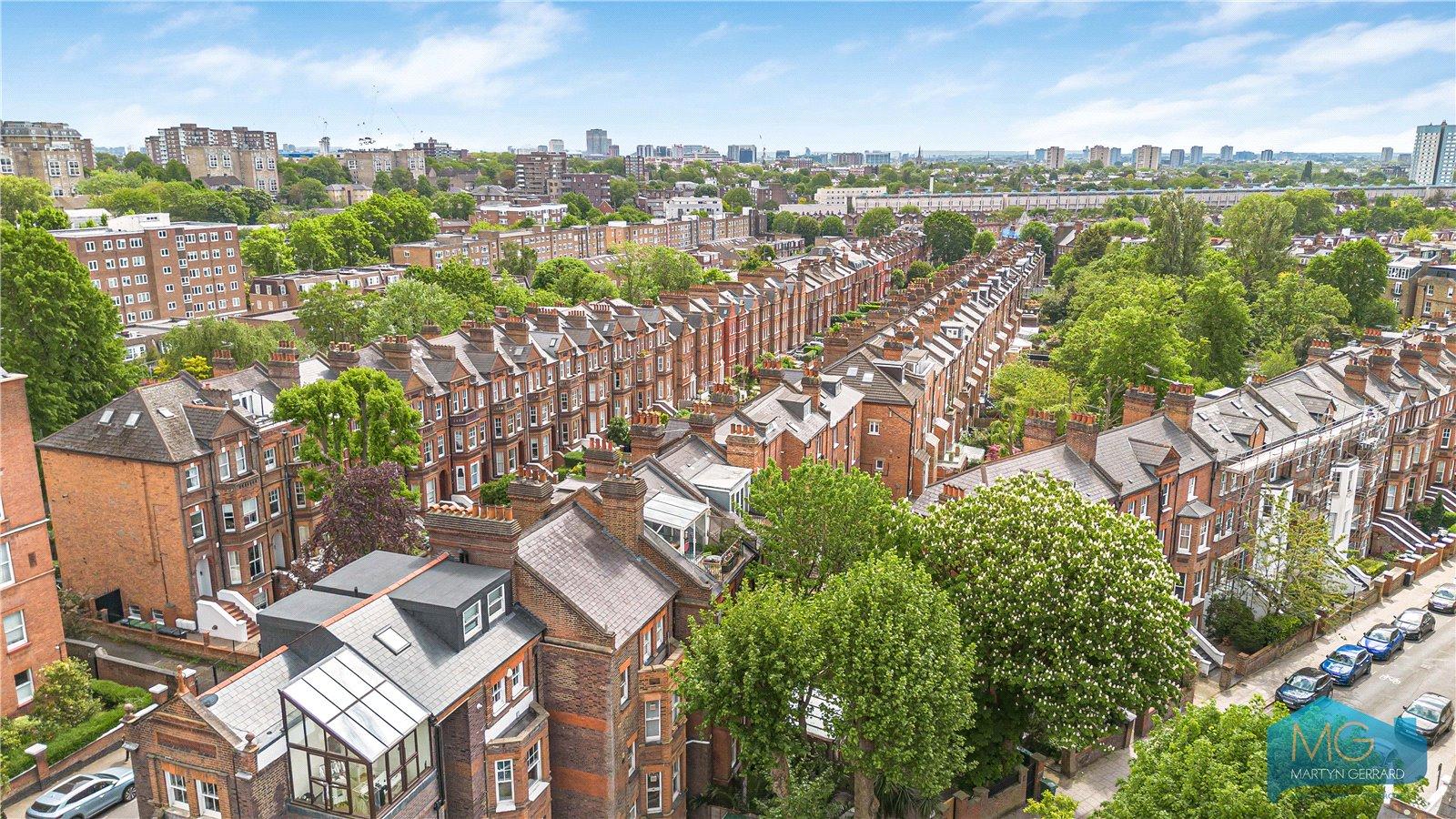 4 bedroom Penthouse for sale - Martyn Gerrard