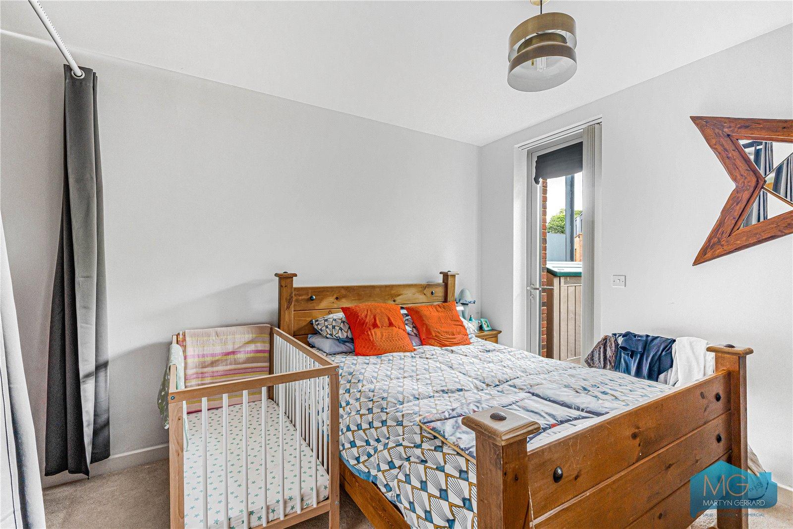 1 bedroom Property for sale - Martyn Gerrard