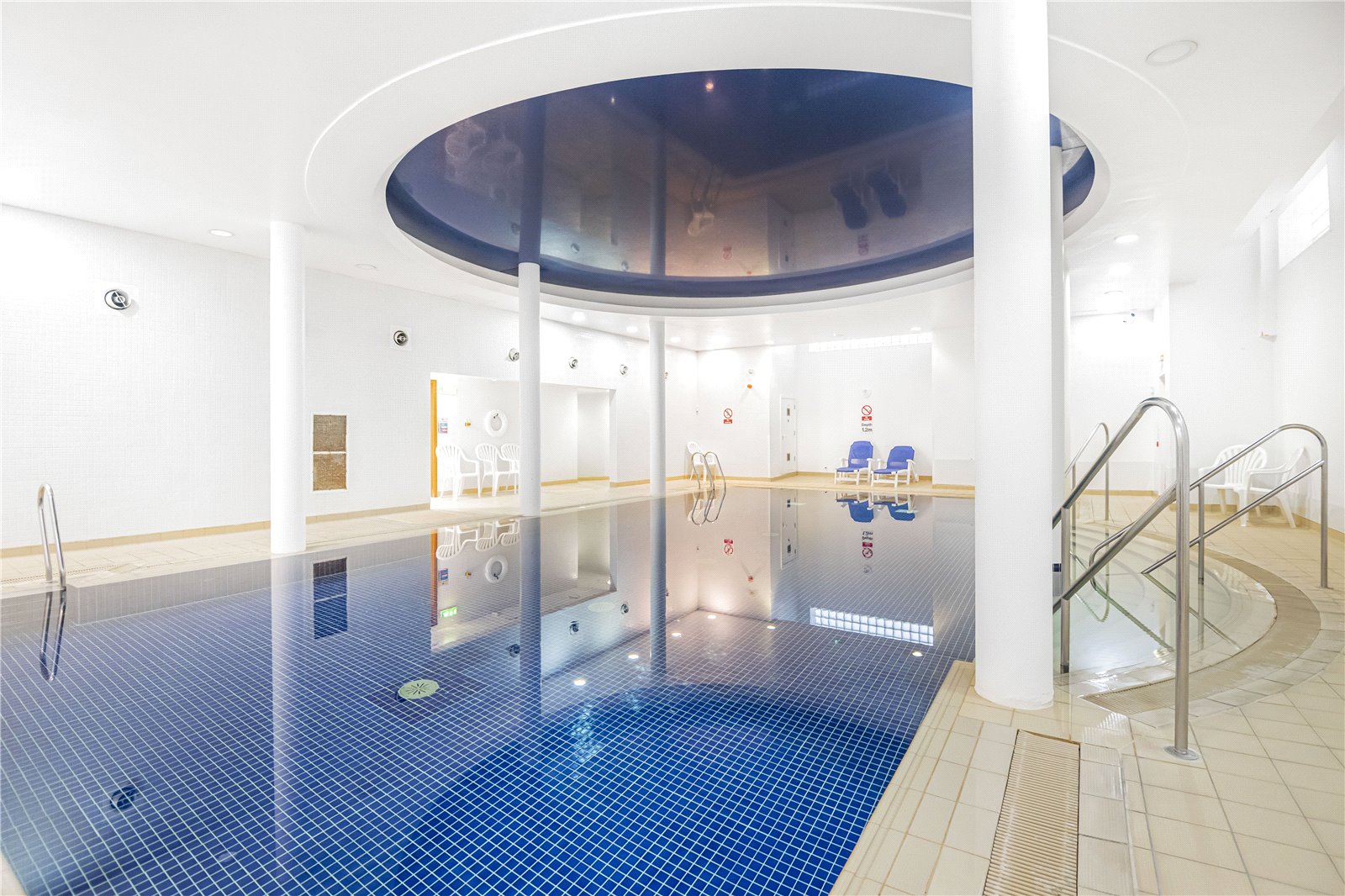 2 bedroom Apartment for sale - Martyn Gerrard