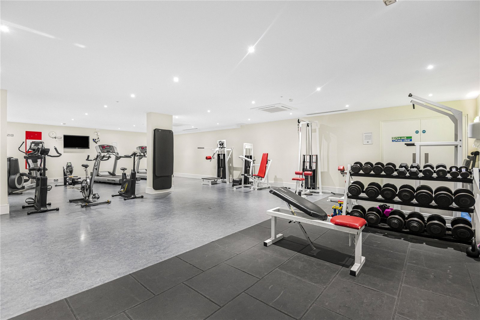 2 bedroom Apartment for sale - Martyn Gerrard