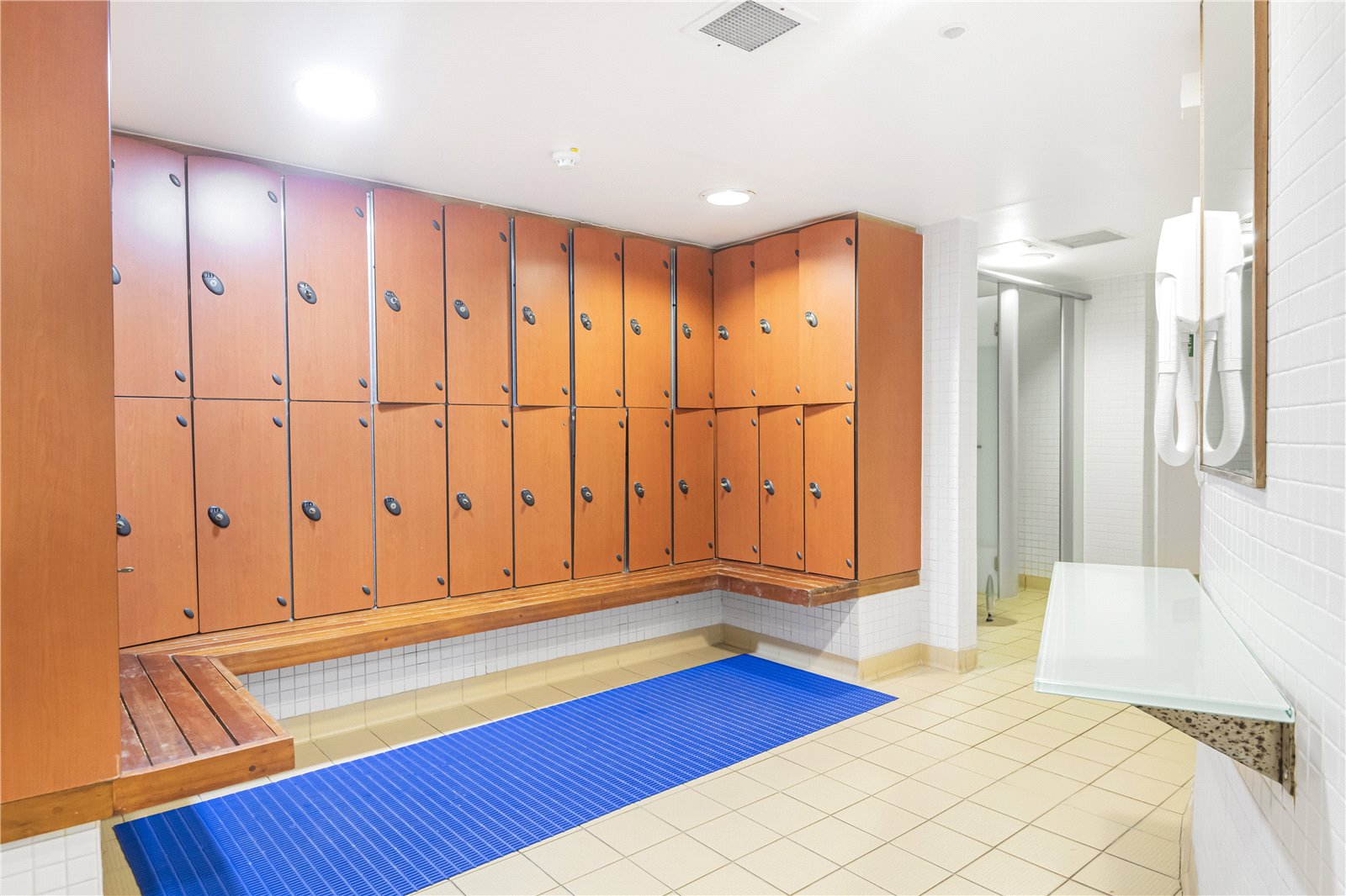 2 bedroom Apartment for sale - Martyn Gerrard
