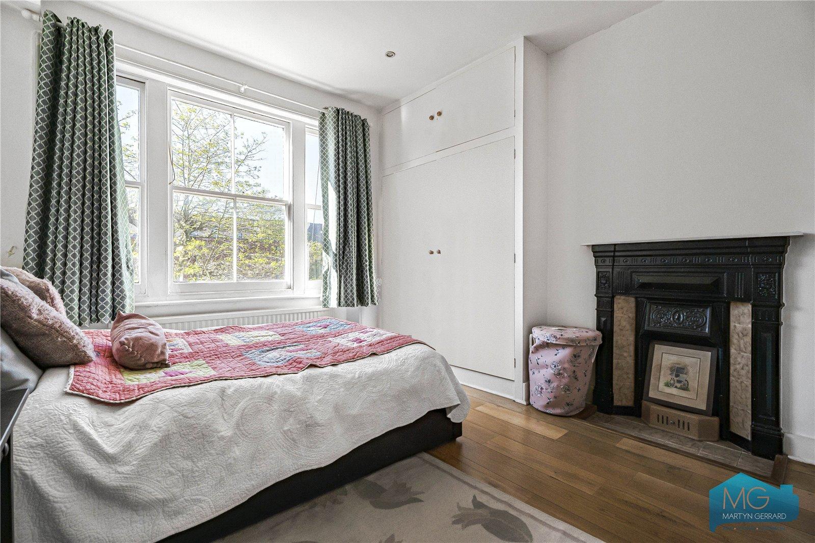 3 bedroom Apartment for sale - Martyn Gerrard