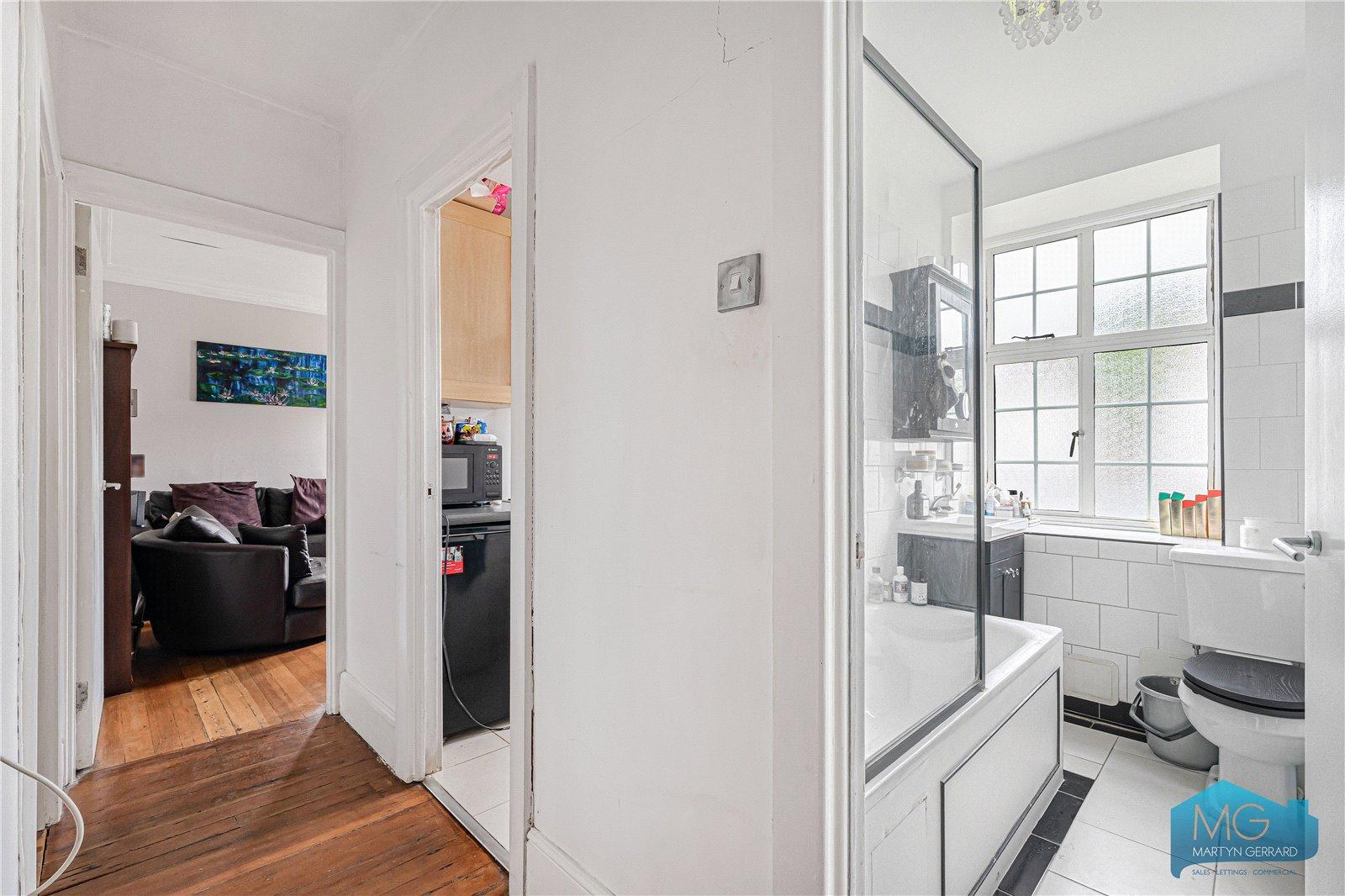 1 bedroom Ground Floor Flat for sale - Martyn Gerrard