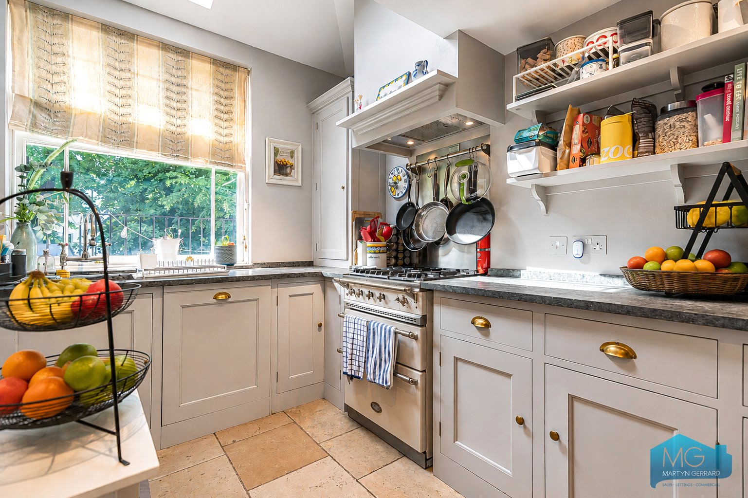 4 bedroom Semi-Detached House for sale - Martyn Gerrard