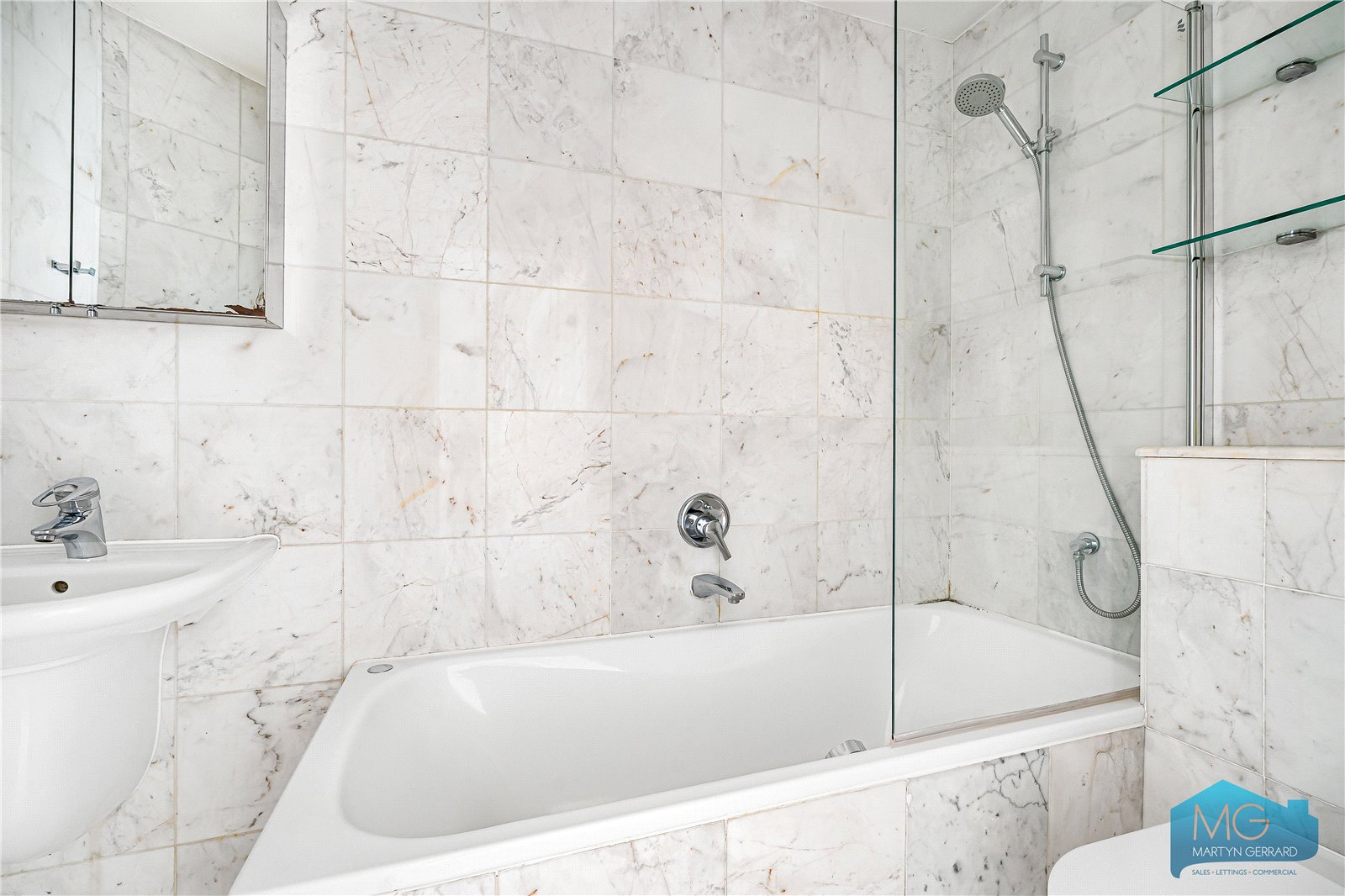 2 bedroom Apartment for sale - Martyn Gerrard