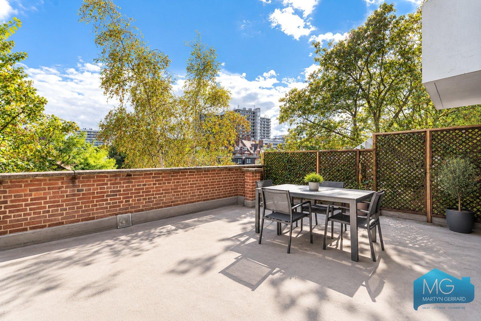 2 bedroom Apartment for sale - Martyn Gerrard