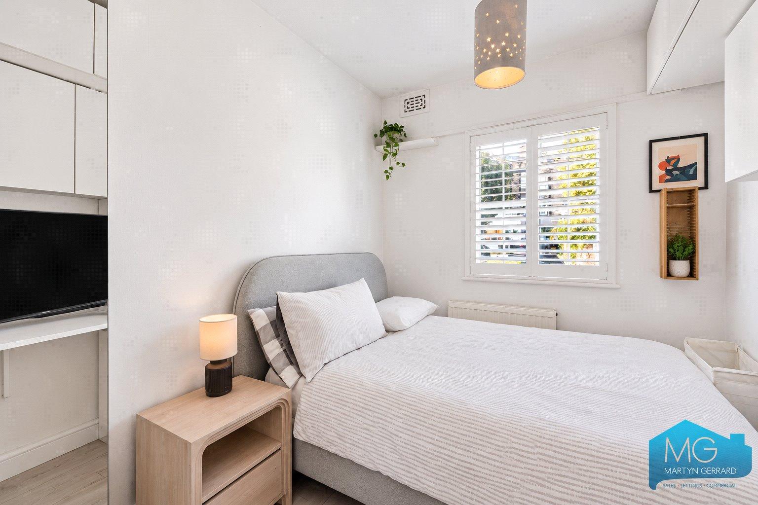 2 bedroom Apartment for sale - Martyn Gerrard