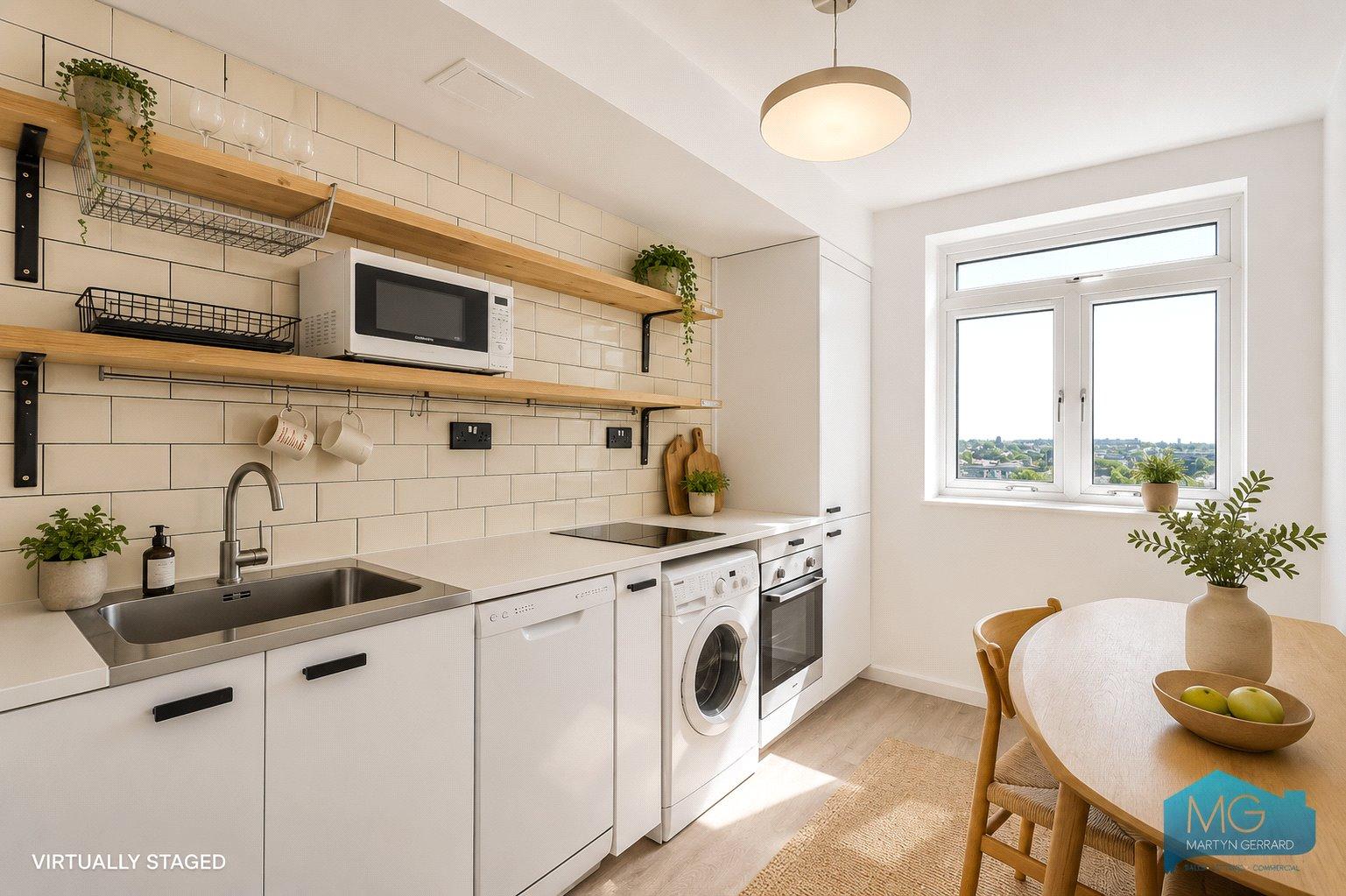 2 bedroom Apartment for sale - Martyn Gerrard