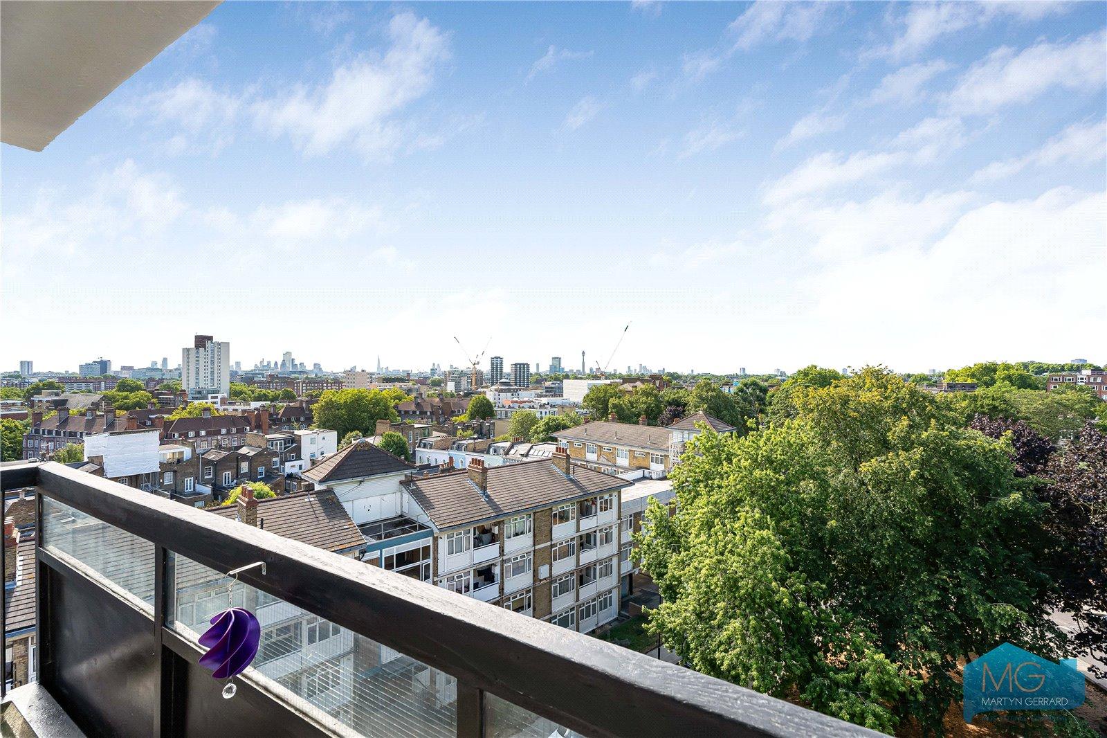 2 bedroom Apartment for sale - Martyn Gerrard