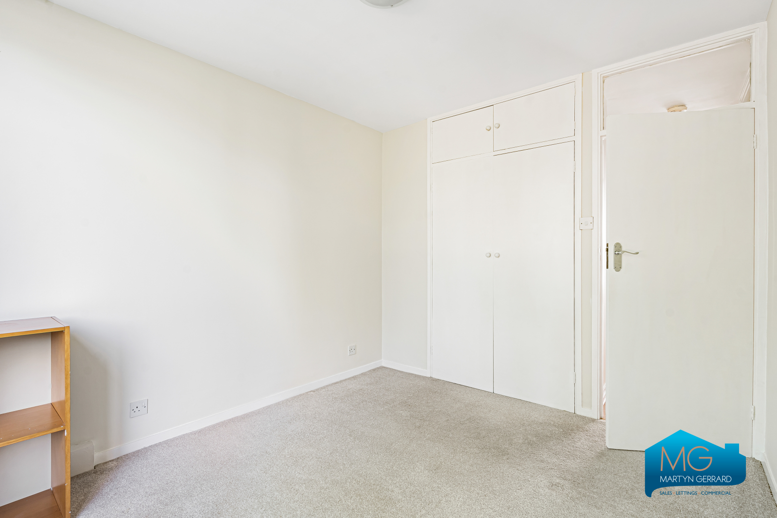 2 bedroom Ground Floor Flat to rent - Martyn Gerrard
