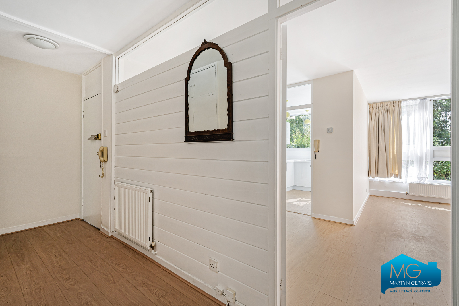 2 bedroom Ground Floor Flat to rent - Martyn Gerrard