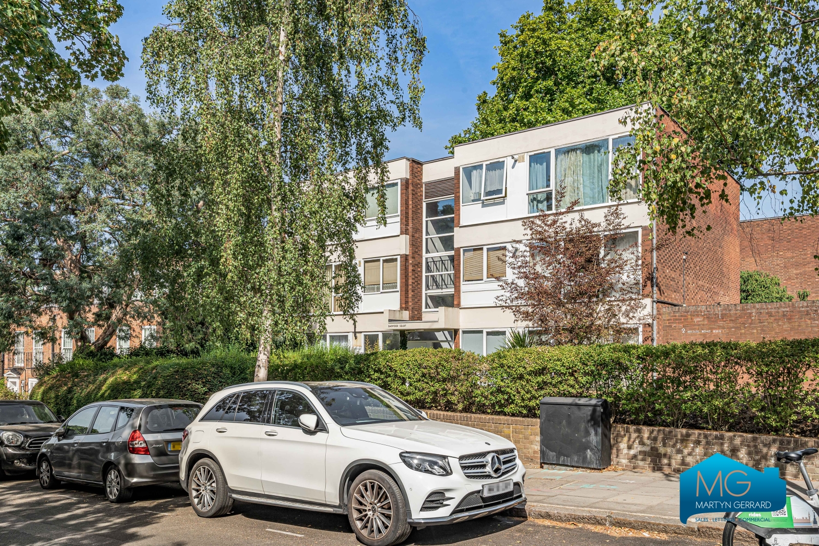 2 bedroom Ground Floor Flat to rent - Martyn Gerrard