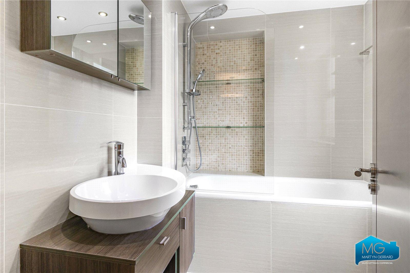 3 bedroom Apartment to rent - Martyn Gerrard